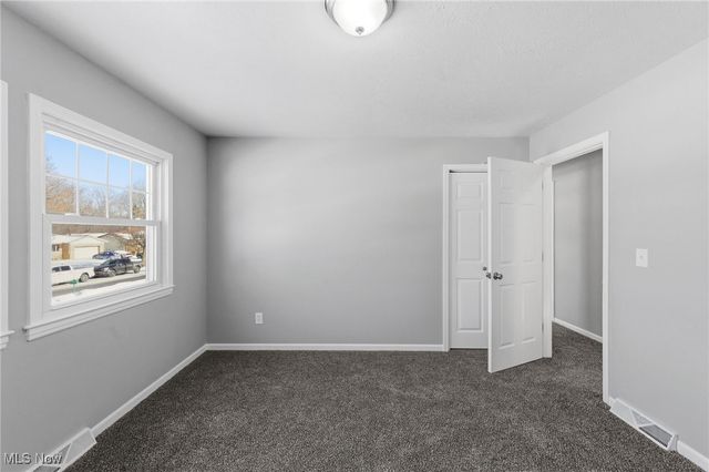 4084 Dennis Lane, Brunswick, OH 44212