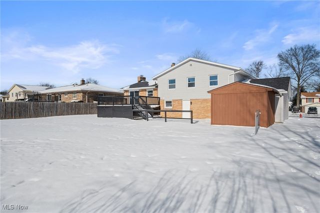 4084 Dennis Lane, Brunswick, OH 44212