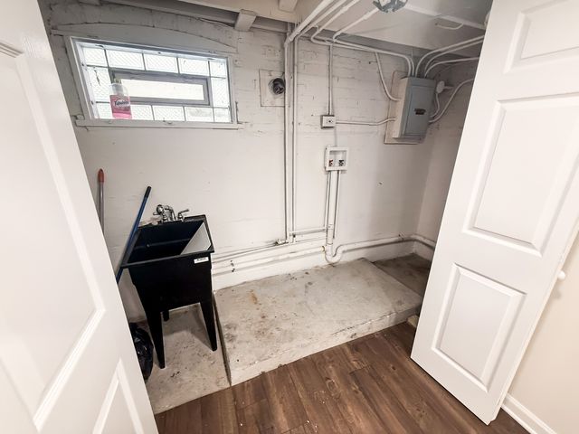 9415 S Peoria Street, Chicago, IL 60620