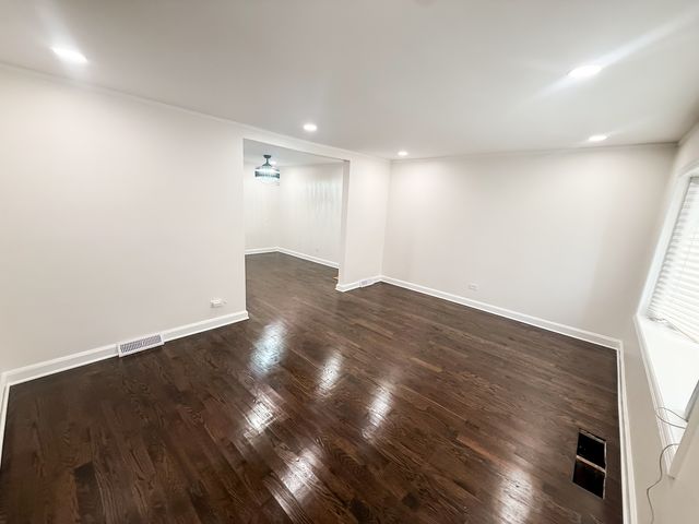 9415 S Peoria Street, Chicago, IL 60620
