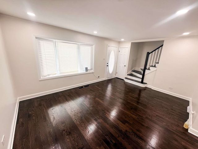 9415 S Peoria Street, Chicago, IL 60620