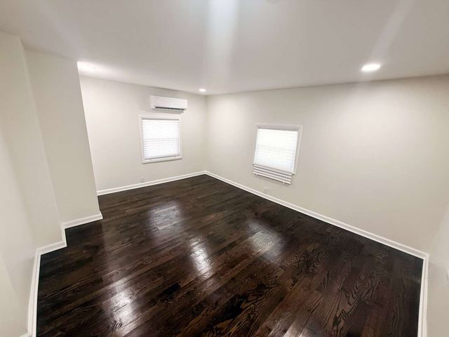 9415 S Peoria Street, Chicago, IL 60620