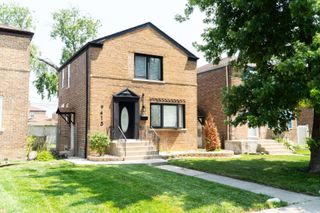 9415 S Peoria Street, Chicago, IL 60620