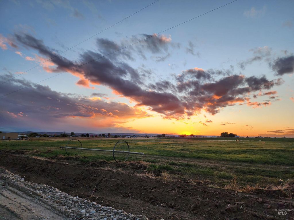 1609 Ruby Ln (Lot 6), Emmett, ID 83617 photo 2
