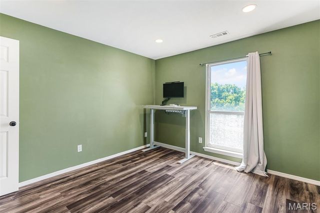 1311 Crossings Court C, Ballwin, MO 63021