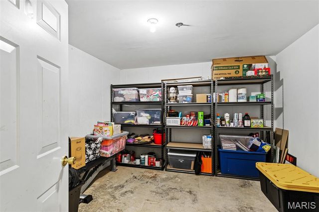 1311 Crossings Court C, Ballwin, MO 63021