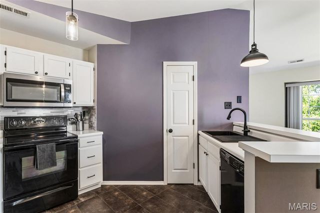 1311 Crossings Court C, Ballwin, MO 63021