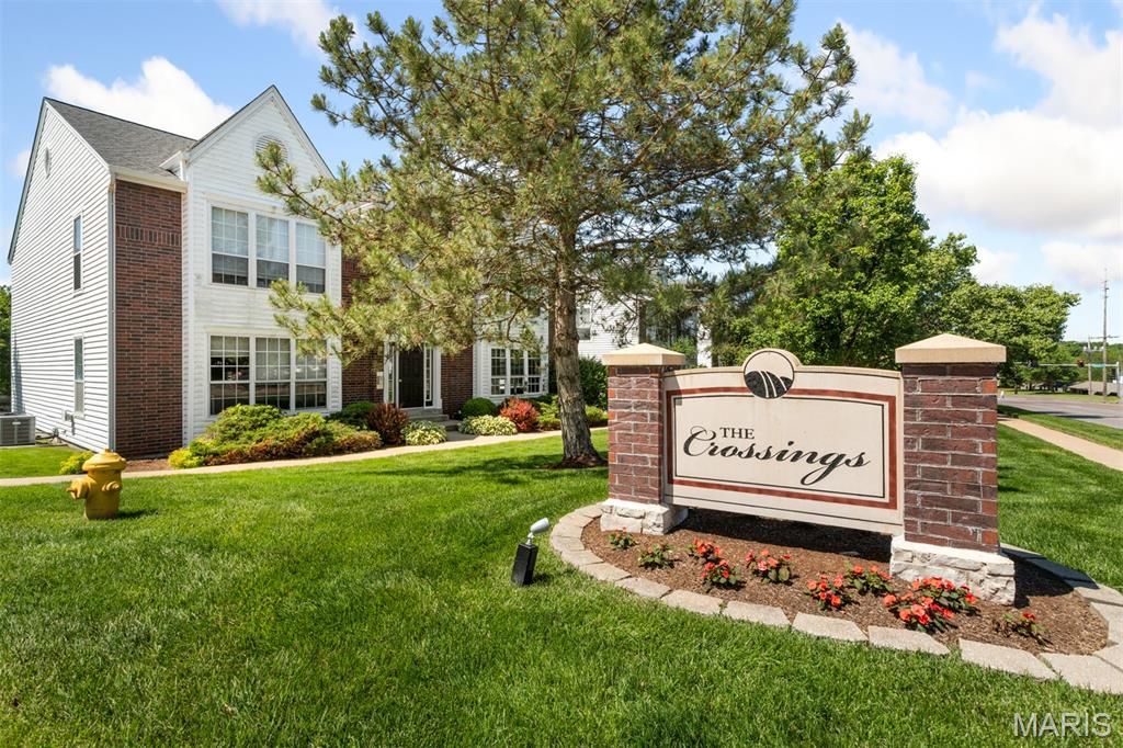 1311 Crossings Court C, Ballwin, MO 63021