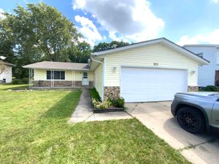 1939 Sir Richard Road, Schererville, IN 46375