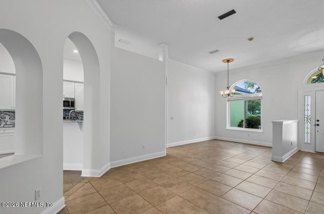 7839 HEATHER LAKE Court E, Jacksonville, FL 32256
