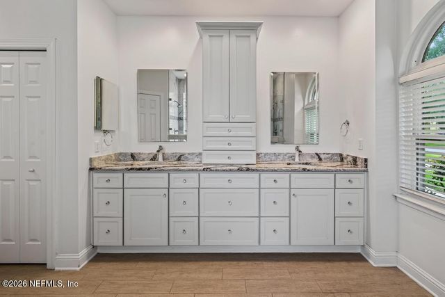 7839 HEATHER LAKE Court E, Jacksonville, FL 32256