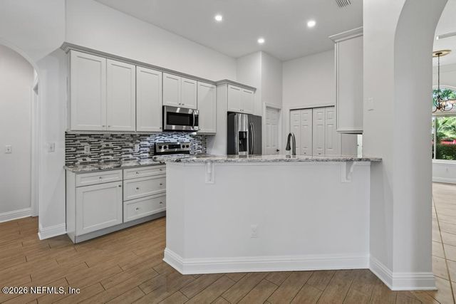 7839 HEATHER LAKE Court E, Jacksonville, FL 32256
