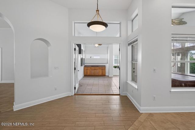 7839 HEATHER LAKE Court E, Jacksonville, FL 32256