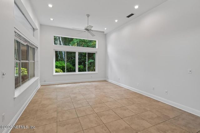 7839 HEATHER LAKE Court E, Jacksonville, FL 32256