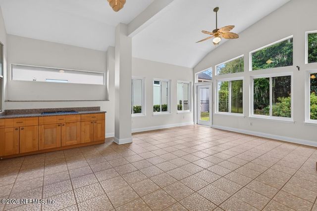 7839 HEATHER LAKE Court E, Jacksonville, FL 32256