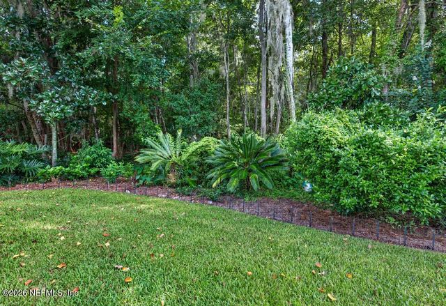 7839 HEATHER LAKE Court E, Jacksonville, FL 32256