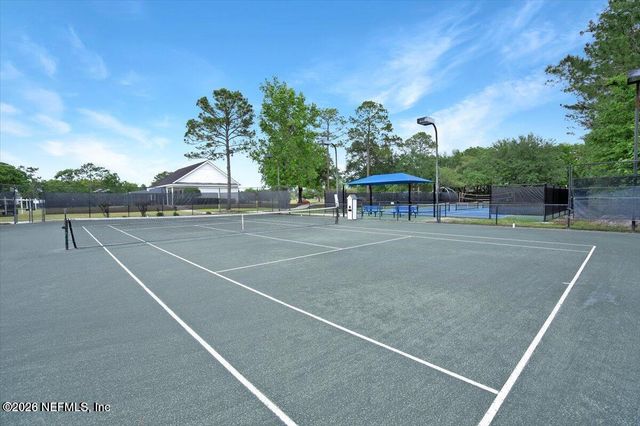 7839 HEATHER LAKE Court E, Jacksonville, FL 32256
