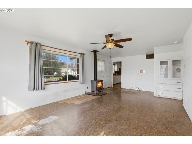 8140 Se PLEASANT HOME Rd, Gresham, OR 97080