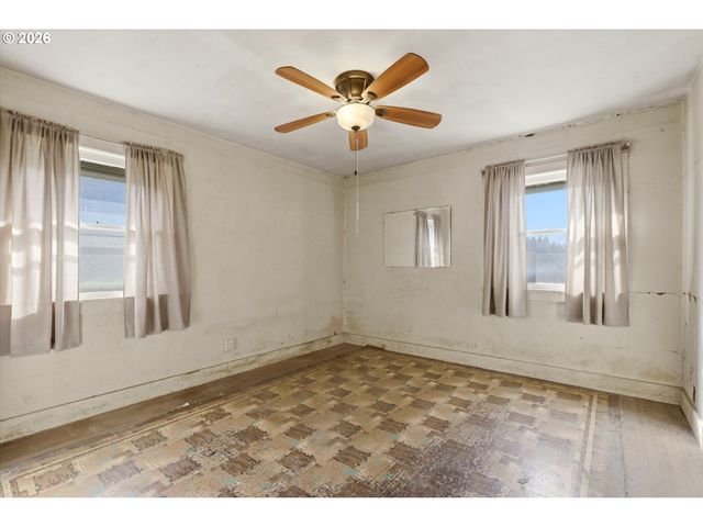 8140 Se PLEASANT HOME Rd, Gresham, OR 97080