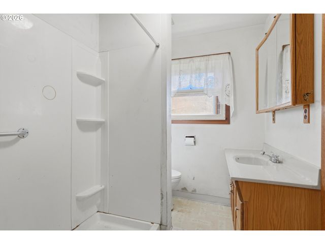 8140 Se PLEASANT HOME Rd, Gresham, OR 97080