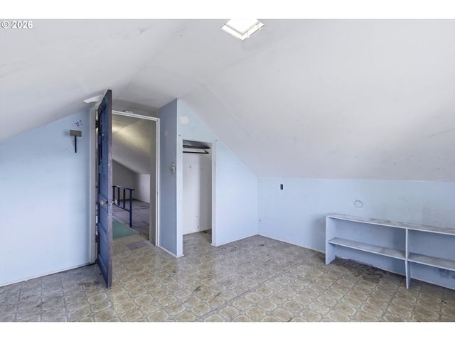 8140 Se PLEASANT HOME Rd, Gresham, OR 97080