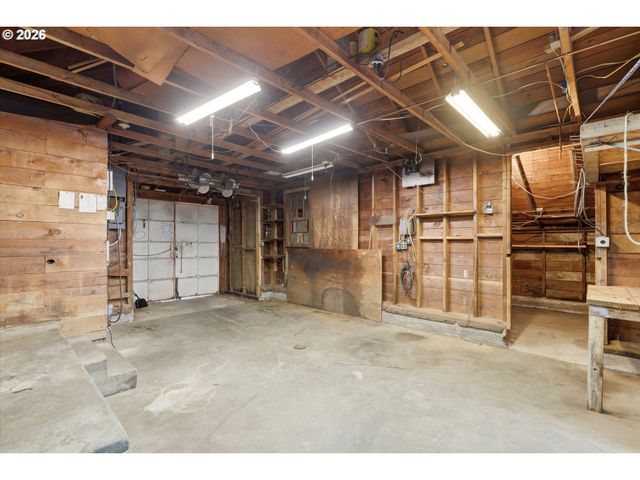 8140 Se PLEASANT HOME Rd, Gresham, OR 97080