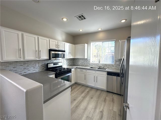 2665 Cottonwillow Street, Las Vegas, NV 89135