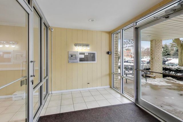 5506 Lincoln Avenue A521, Morton Grove, IL 60053