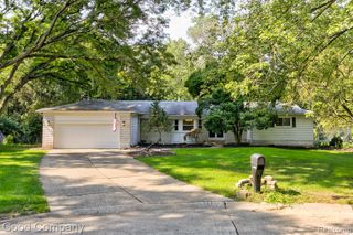 25337 Briarwyke Drive, Farmington Hills, MI 48336