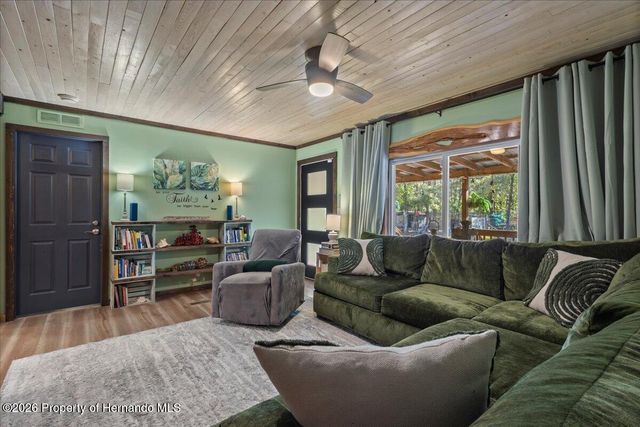 5850 NW 50th Street, Bell, FL 32619