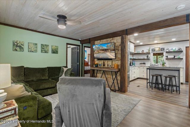 5850 NW 50th Street, Bell, FL 32619