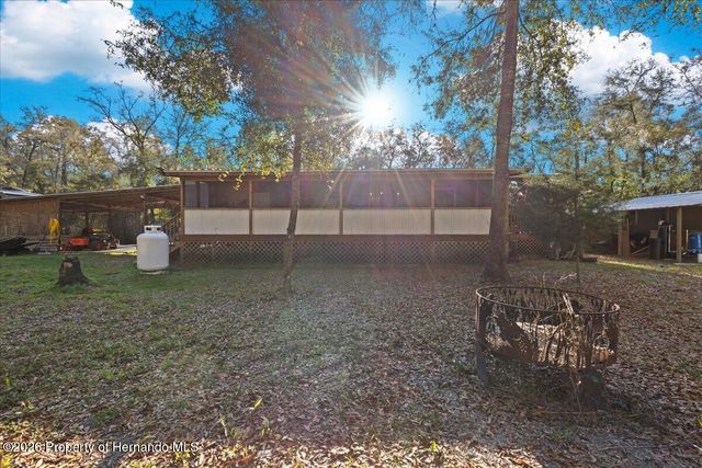 5850 NW 50th Street, Bell, FL 32619