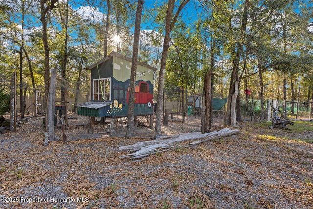 5850 NW 50th Street, Bell, FL 32619