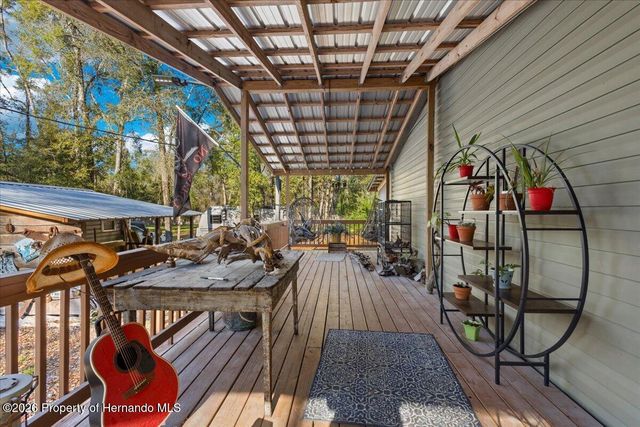 5850 NW 50th Street, Bell, FL 32619