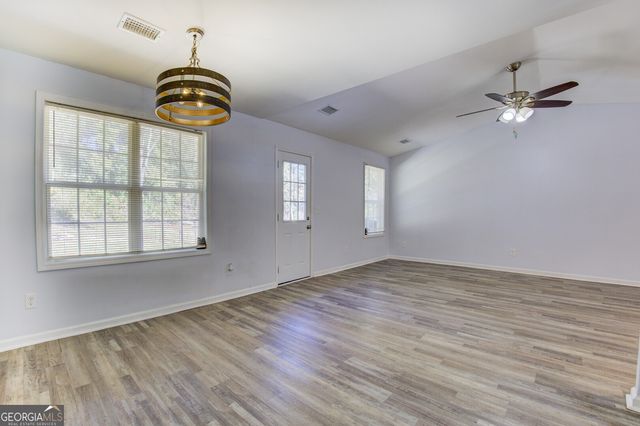 915 Navajo Trail, Covington, GA 30016