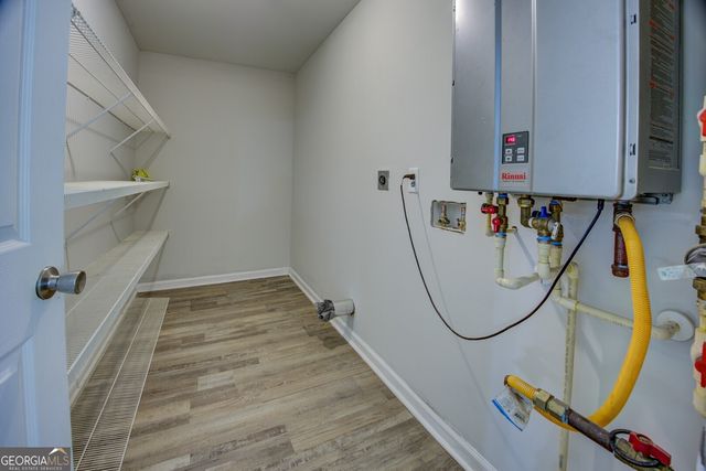 915 Navajo Trail, Covington, GA 30016