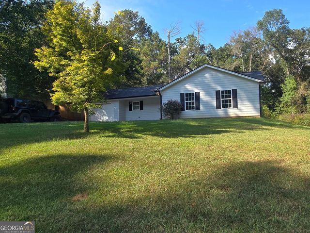 915 Navajo Trail, Covington, GA 30016