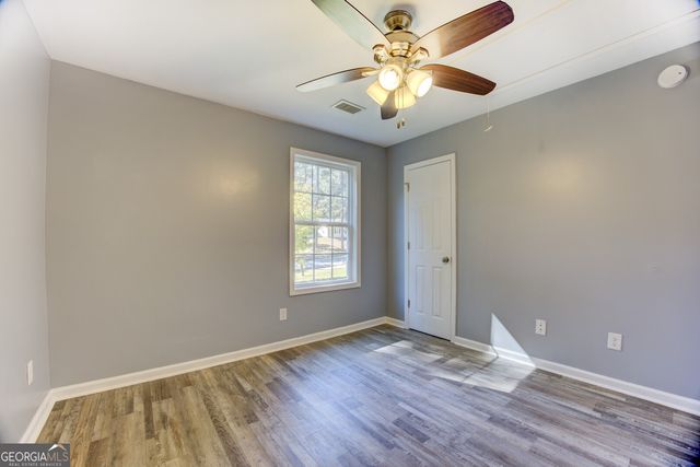 915 Navajo Trail, Covington, GA 30016