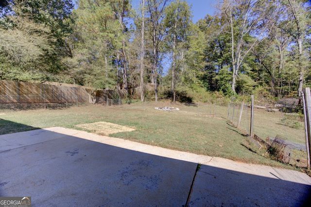 915 Navajo Trail, Covington, GA 30016