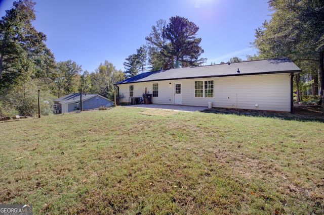 915 Navajo Trail, Covington, GA 30016