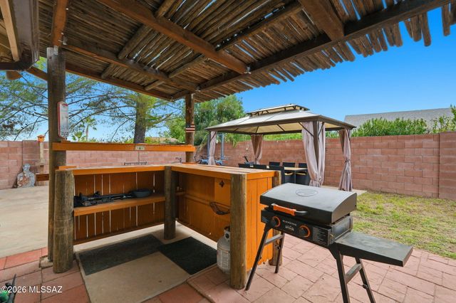 1537 W Via De Chapala, Sahuarita, AZ 85629