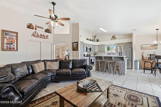 1537 W Via De Chapala, Sahuarita, AZ 85629