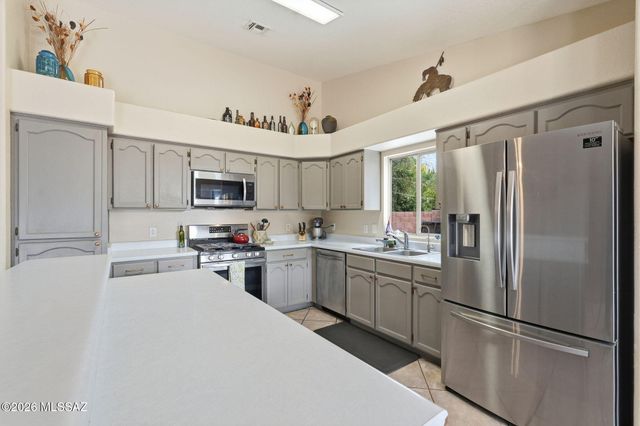 1537 W Via De Chapala, Sahuarita, AZ 85629