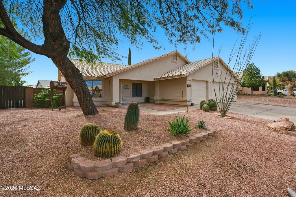 1537 W Via De Chapala, Sahuarita, AZ 85629