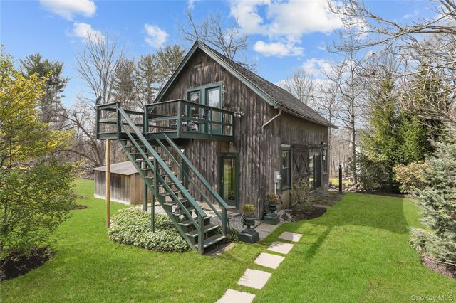100 Seminary Road, Bedford, NY 10506