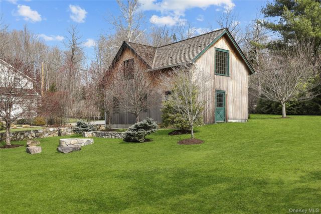 100 Seminary Road, Bedford, NY 10506