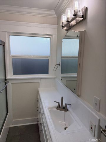 1305 E 17th, Long Beach, CA 90813