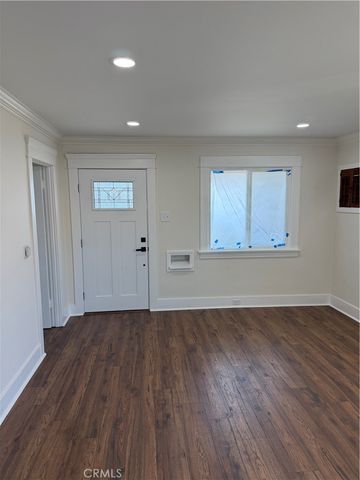 1305 E 17th, Long Beach, CA 90813