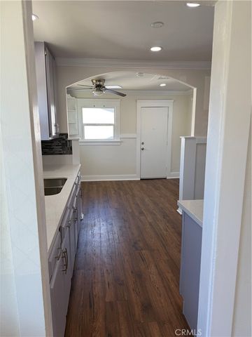 1305 E 17th, Long Beach, CA 90813