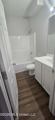 2416 Felicity Street, B, Ocean Springs, MS 39564